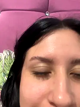 Snapshot of lucy_grey25 chatting on October 5, 3:11 am lucy grey25 online show from October 5, 3:11 am