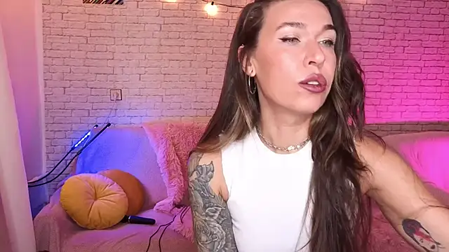 ReginaFoXXXy online show from October 20, 9:12 am