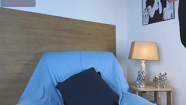 Snapshot of Stiven_Benet_ chatting on October 3, 3:28 pm Stiven Benet  online show from October 3, 3:28 pm