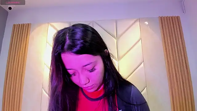 BarbieMonet online show from November 1, 1:15 pm