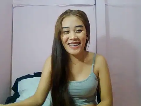 YourWildestDoll online show from June 18, 6:13 pm