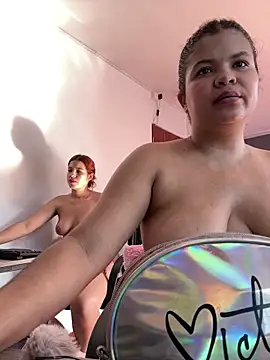 lilith cut3 online show from December 13, 8:15 pm