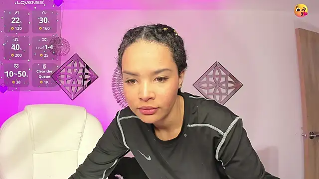 Ayshel cooperr online show from October 18, 2:25 am