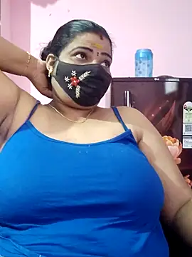 Snapshot of lathikaqueentamil chatting on October 17, 3:32 am lathikaqueentamil online show from October 17, 3:32 am