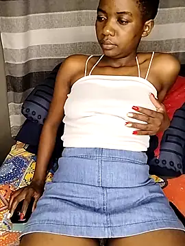 Snapshot of Berryangel03 chatting on October 18, 10:11 pm Berryangel03 online show from October 18, 10:11 pm