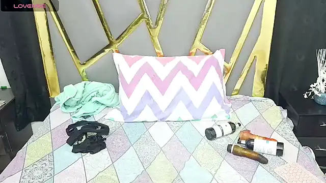 Snapshot of valeriavasquez chatting on October 1, 10:04 pm valeriavasquez online show from October 1, 10:04 pm