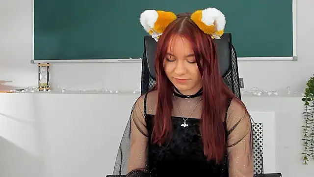 NoraHaynes online show from March 30, 3:06 am