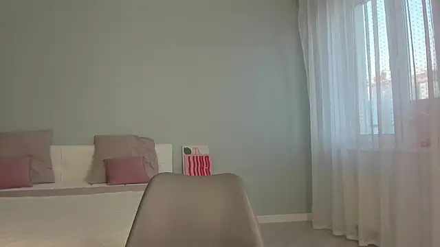 flooora 0 online show from October 18, 12:46 am