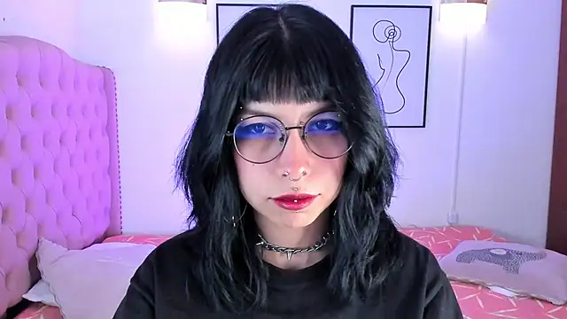 Snapshot of Rose_72 chatting on September 18, 7:56 pm Rose 72 online show from September 18, 7:56 pm