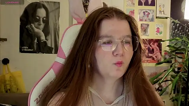 Sienna-Cow online show from October 25, 1:08 pm