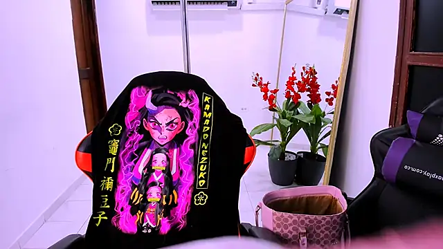 nahomy ryans online show from September 26, 5:43 pm