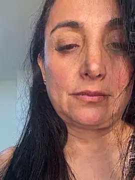 hotadhara01 online show from January 7, 1:09 am