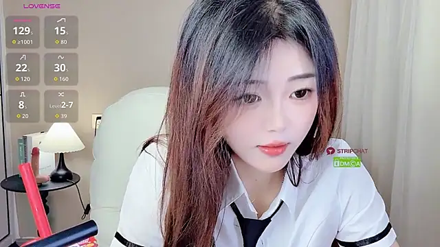 Snapshot of CeeKie chatting on October 16, 9:45 am CeeKie online show from October 16, 9:45 am