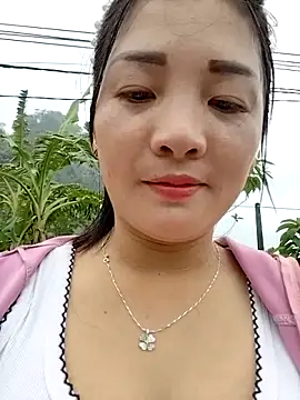 Snapshot of asian_2k chatting on October 2, 3:33 am asian 2k online show from October 2, 3:33 am