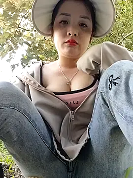 Snapshot of asian_2k chatting on September 19, 6:12 am asian 2k online show from September 19, 6:12 am