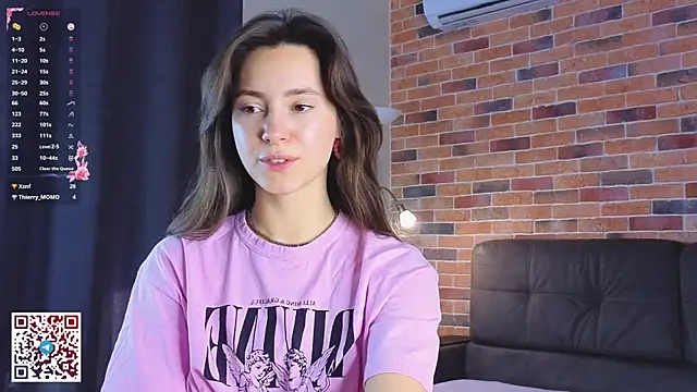 JasminDoroti online show from September 28, 7:03 am