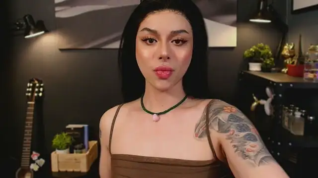 Snapshot of LUNACOCKSLAYER chatting on October 30, 12:02 am LUNACOCKSLAYER online show from October 30, 12:02 am