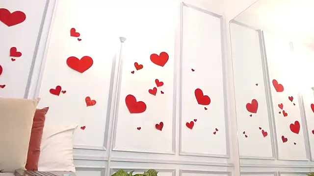 MiiaLane online show from February 19, 12:48 pm