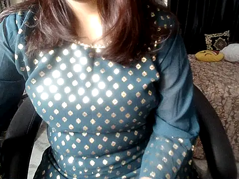 Snapshot of Anaconda-Mall chatting on October 23, 7:53 pm Anaconda-Mall online show from October 23, 7:53 pm