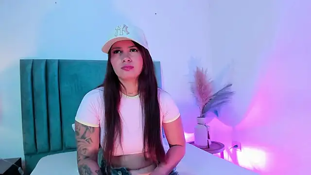 LoreleiBell online show from September 15, 11:40 am