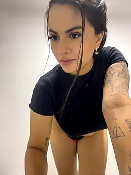 AmyMartinelli online show from September 26, 4:54 am