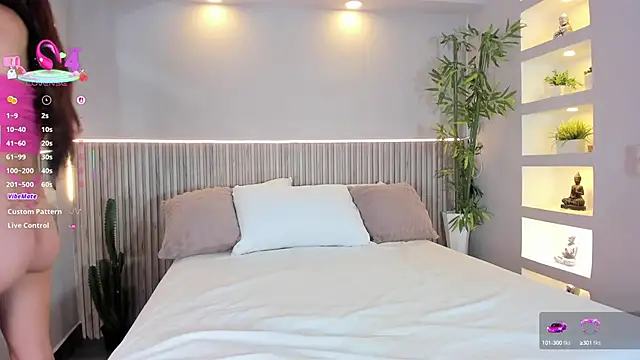 SloanyClark online show from October 13, 2:20 pm