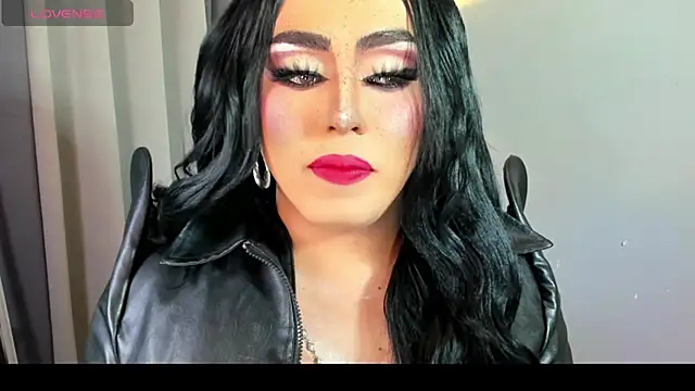 Snapshot of MagnaCumLoader17 chatting on October 1, 12:04 am MagnaCumLoader17 online show from October 1, 12:04 am