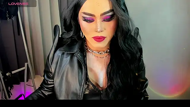 Snapshot of MagnaCumLoader17 chatting on September 19, 10:20 pm MagnaCumLoader17 online show from September 19, 10:20 pm