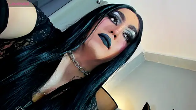 Snapshot of MagnaCumLoader17 chatting on November 1, 12:15 am MagnaCumLoader17 online show from November 1, 12:15 am