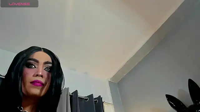 Snapshot of MagnaCumLoader17 chatting on October 19, 3:41 am MagnaCumLoader17 online show from October 19, 3:41 am