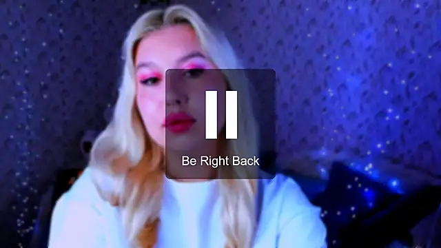 ChloeRicc online show from October 7, 8:19 am