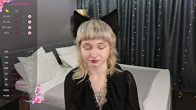 Tori Cutie online show from November 15, 1:50 am