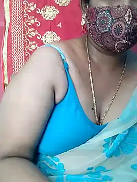 Snapshot of yelmaji91 chatting on September 17, 10:02 am yelmaji91 online show from September 17, 10:02 am