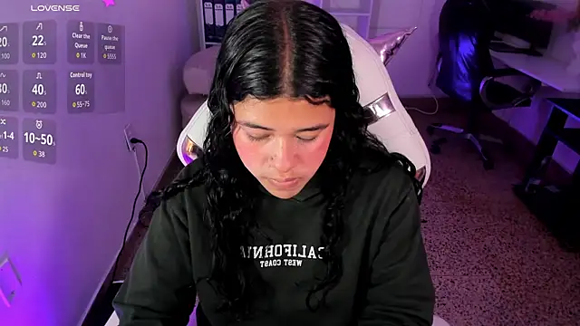 Snapshot of Ivy_nt chatting on October 8, 6:56 pm Ivy nt online show from October 8, 6:56 pm