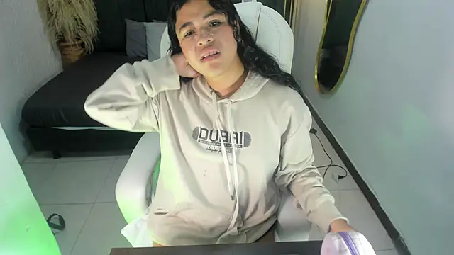 Snapshot of Ivy_nt chatting on September 29, 6:24 pm Ivy nt online show from September 29, 6:24 pm