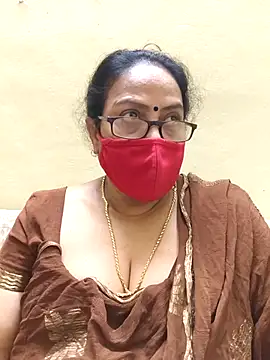 Snapshot of heera-rani chatting on October 14, 12:41 pm heera-rani online show from October 14, 12:41 pm