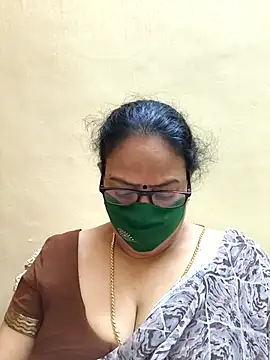 Snapshot of heera-rani chatting on October 19, 7:43 am heera-rani online show from October 19, 7:43 am