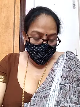 Snapshot of heera-rani chatting on September 23, 1:20 pm heera-rani online show from September 23, 1:20 pm