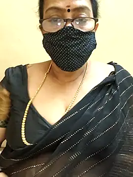 Snapshot of heera-rani chatting on October 31, 9:02 am heera-rani online show from October 31, 9:02 am