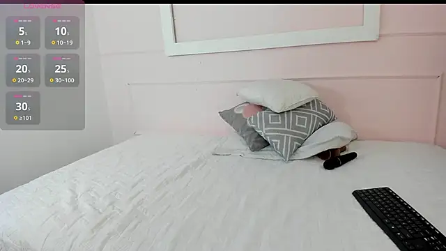 Snapshot of azaharaaa_ chatting on September 19, 12:04 pm azaharaaa online show from September 19, 12:04 pm