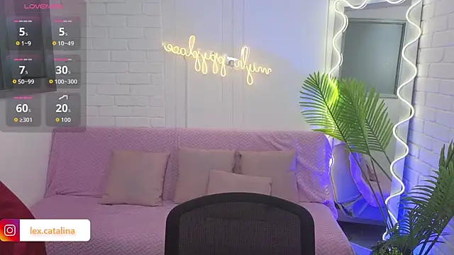 Snapshot of Lexy_tay chatting on October 8, 11:47 am Lexy tay online show from October 8, 11:47 am