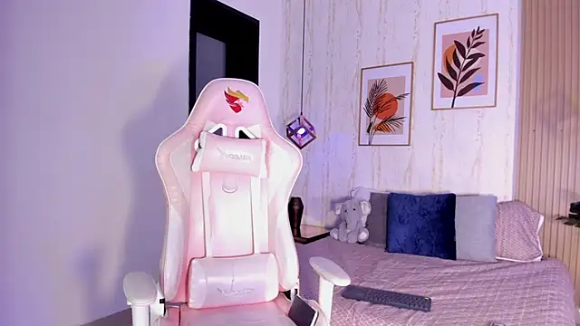 Ayleen Dunkan online show from October 13, 12:52 pm