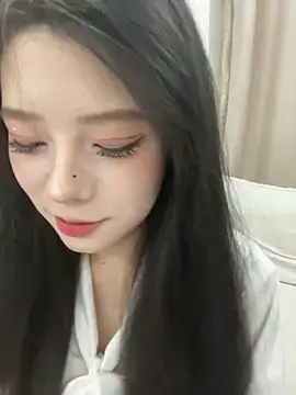yuanyuanzi99 online show from September 8, 7:24 pm