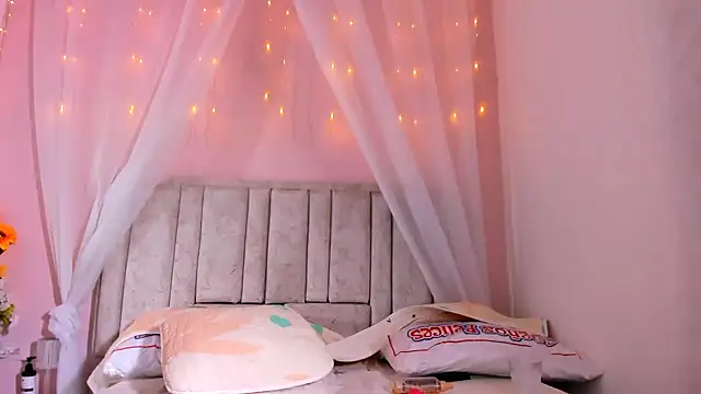 Snapshot of Rachellcooperrr chatting on September 30, 5:46 am Rachellcooperrr online show from September 30, 5:46 am