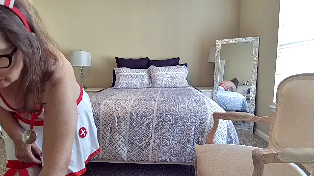 Snapshot of HotTxGilfMaggie chatting on October 28, 8:57 pm HotTxGilfMaggie online show from October 28, 8:57 pm