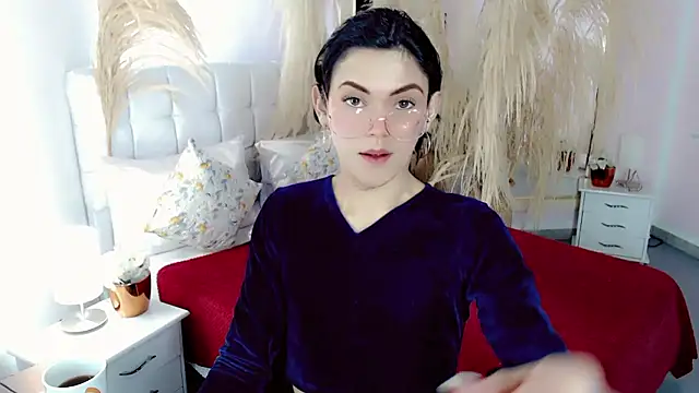 nathalialoes1 online show from January 11, 7:30 pm