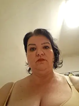 curvymilfxx990 online show from November 14, 7:25 pm