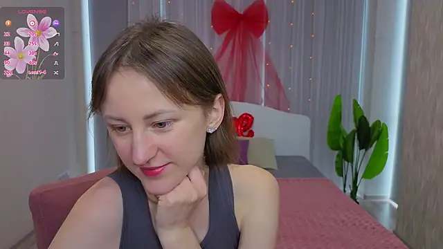 LuluChiiii online show from February 17, 10:03 am