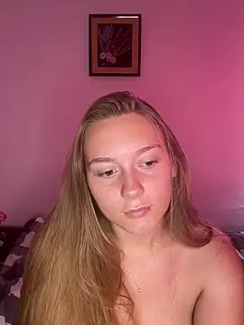 HeiligeJulia online show from September 11, 11:43 am