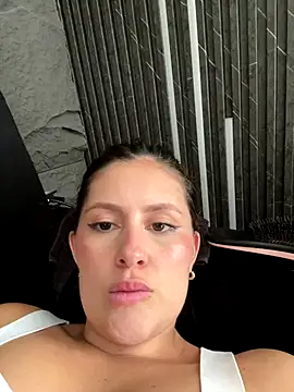 ALYSON HARPER online show from September 27, 5:20 pm